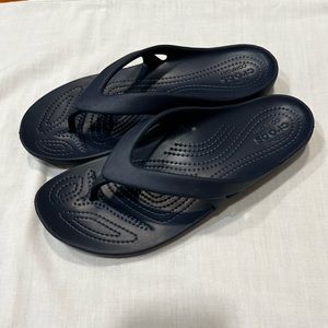 Crocs Women’s Kadee II Flip Flops, Sandals for Women Size 9